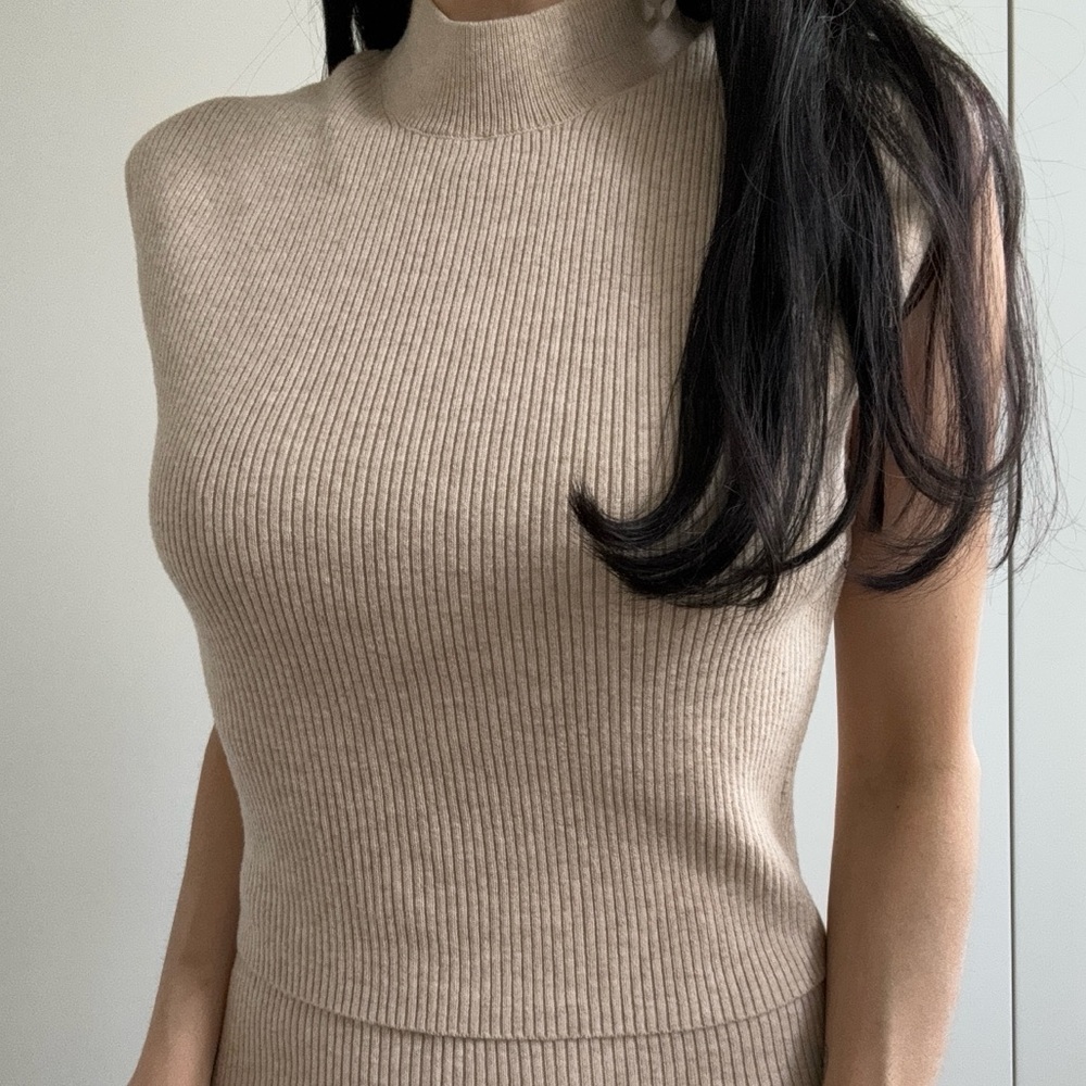 & Other Stories beige turtleneck top XS